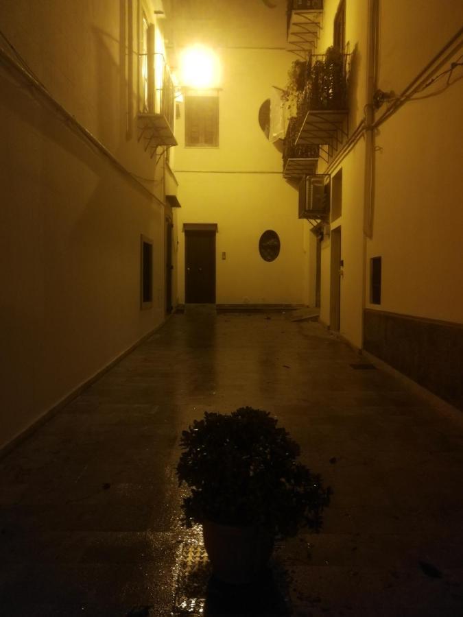 Atoca2 Confortevole Loft- Vedi Anche Atoca1 E Atoca3 Palermo Kültér fotó